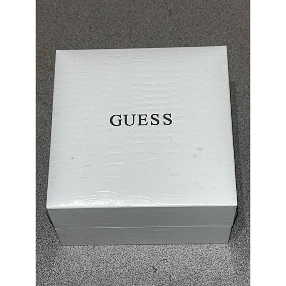 NEW GUESS SILVER TONE BLACK Leather BAND RECTANGLE WHITE DIAL WATCH in box main image 5